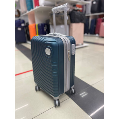 Чемодан 20 дюймов TR O зеленый из поликарбоната (ручная кладь)